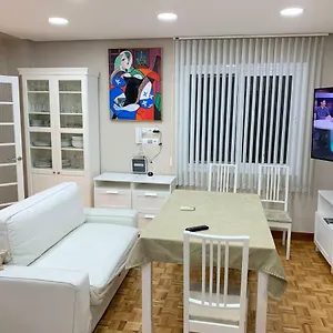  Apartment Soho, Center
